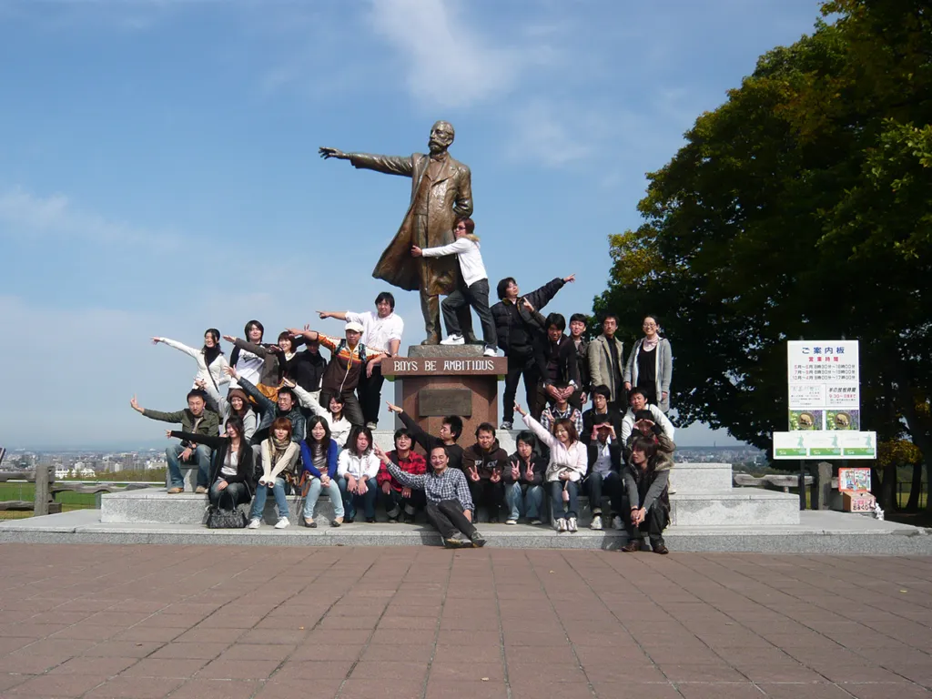 社員旅行で北海道に行った際の集合写真